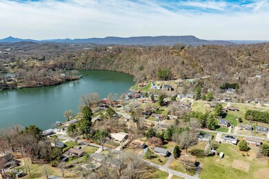 3613 Hazelnut Dr (2 of 81)