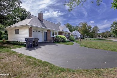 18 Richland Dr, Schenectady, NY 12302 - photo 3