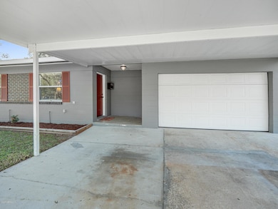 10554 Citrus Ln, Jacksonville, FL 32218 - photo 2