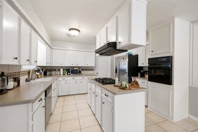 4205 Lariat Dr, Baytown, TX 77521 - photo 3