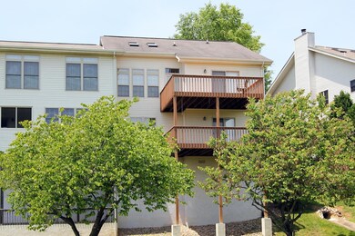 03_Rear View