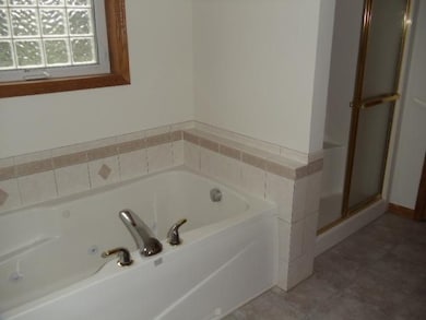 894 Clearwater Cove W, Crown Point, IN 46307 - photo 6