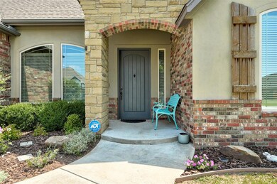 1324 Monterey Dr, Norman, OK 73072 - photo 3