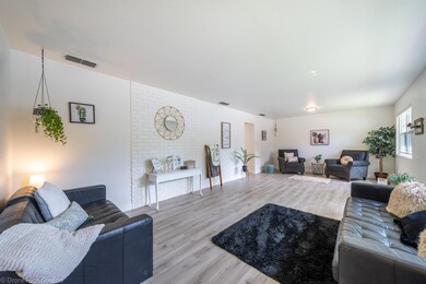2620 Shasta St-11