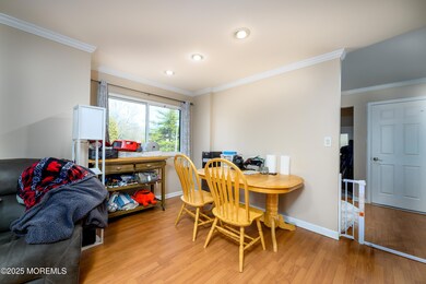 121 Bowne Ct--17
