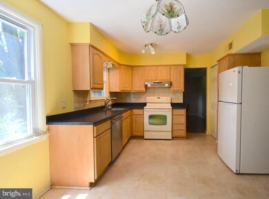 200 Lenape Dr, Doylestown, PA 18901 - photo 7