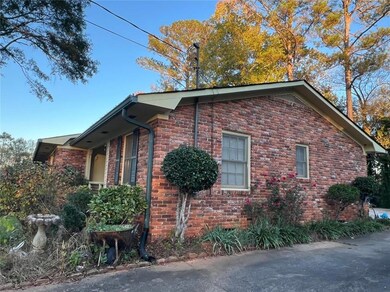 View of home's exterior