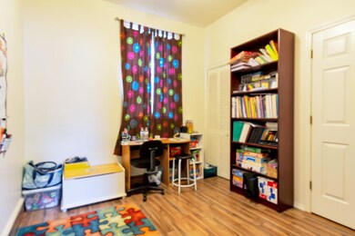 4th bedroom/workroom