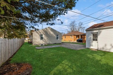 03_1815LangleyAve_2006_LowRes