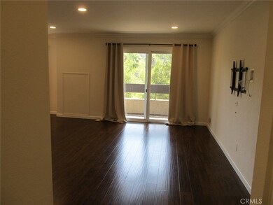 2700 Cahuenga Blvd E unit 2207, Los Angeles, CA 90068 - photo 2