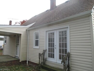 18201 Dalewood Ave, Maple Heights, OH 44137 - photo 6