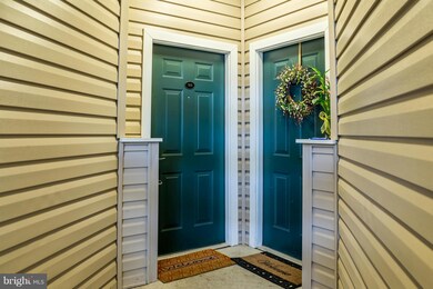 42420 Hollyhock Terrace unit 102, Ashburn, VA 20148 - photo 2