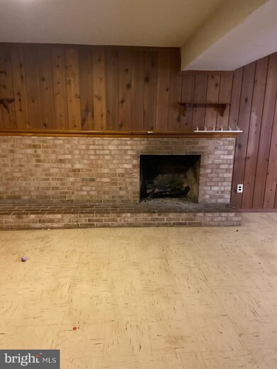 7310 Gavin St, New Carrollton, MD 20784 - photo 5