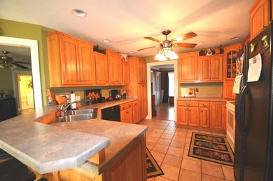 638 Keenon Rd, Harrodsburg, KY 40330 - photo 6