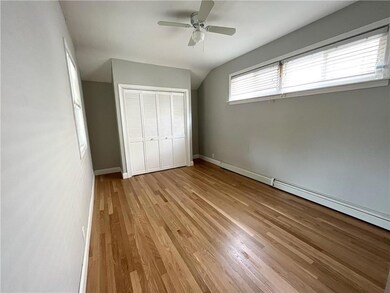 28 Whitwell Ave, Newport, RI 02840 - photo 4