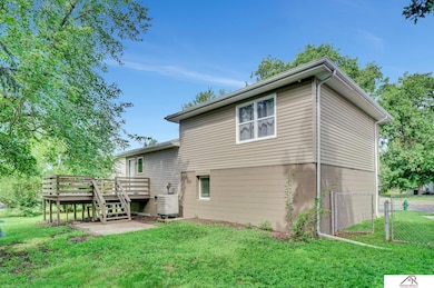 104 N 28th St, Beatrice, NE 68310 - photo 7