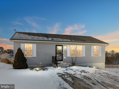 111 Jenny Ct, Strasburg, VA 22657 - photo 2