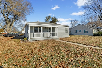 724 W Main St, Anderson, IN 46017 - photo 2