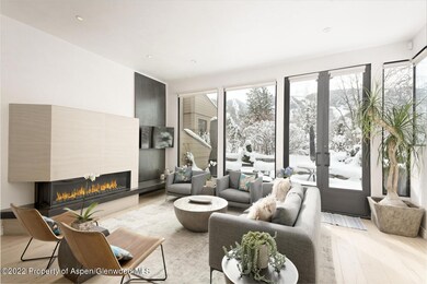155 Lone Pine Rd #2