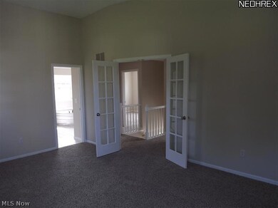 27014 Valeside Ln, Olmsted Falls, OH 44138 - photo 7
