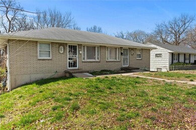 3605 E 67th St, Kansas City, MO 64132 - photo 2
