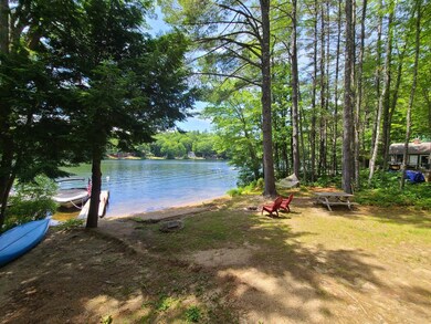 3 BACK YARD_1600x1200