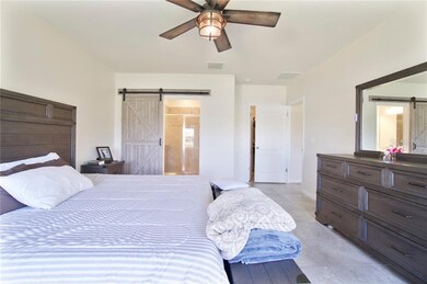 10159 Hawks Landing Dr, Land O' Lakes, FL 34638 - photo 5