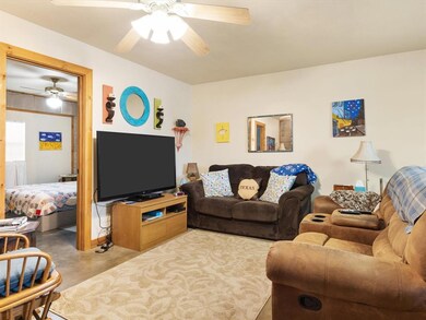 406 Mercury Ct, Granbury, TX 76049 - photo 6