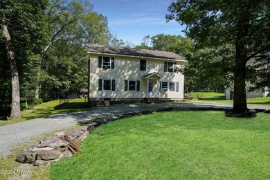 113 Spruce Ct, Hawley, PA 18428 - photo 4