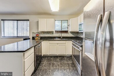 918 Booker Dr, Capitol Heights, MD 20743 - photo 6