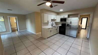 6625 SW 49th St unit 2, Davie, FL 33314 - photo 2