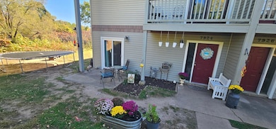 7924 Barbara Ave, Inver Grove Heights, MN 55077 - photo 2