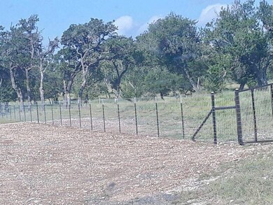 77 Last Trail, Fredericksburg, TX 78624 - photo 6