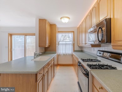 4012 Albemarle Ave, Drexel Hill, PA 19026 - photo 7