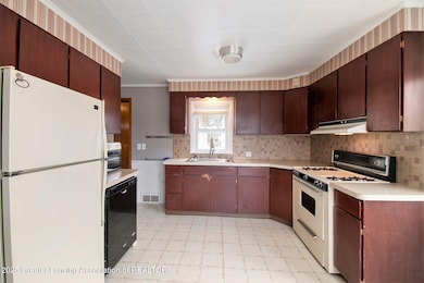 712 W Sheridan Rd, Lansing, MI 48906 - photo 4