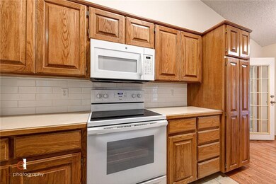 2 Saint Austell Dr, Bella Vista, AR 72714 - photo 7