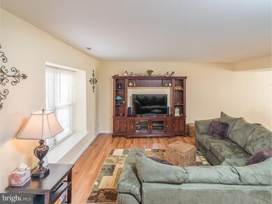114 Downing Ct, Mount Laurel, NJ 08054 - photo 4