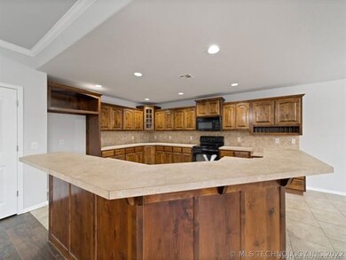 2717 W Pensacola St, Broken Arrow, OK 74011 - photo 6