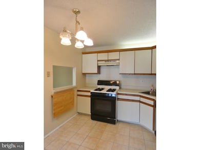 12 Holly Ct, Trenton, NJ 08619 - photo 7