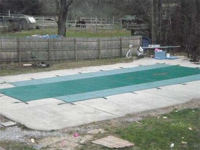 282 Alden St, Ludlow, MA 01056 - photo 3