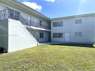 17175 NE 20th Ave unit 6, North Miami Beach, FL 33162 - photo 2
