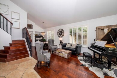 R-737 E Mountain Sage Dr Phoenix AZ (KC)