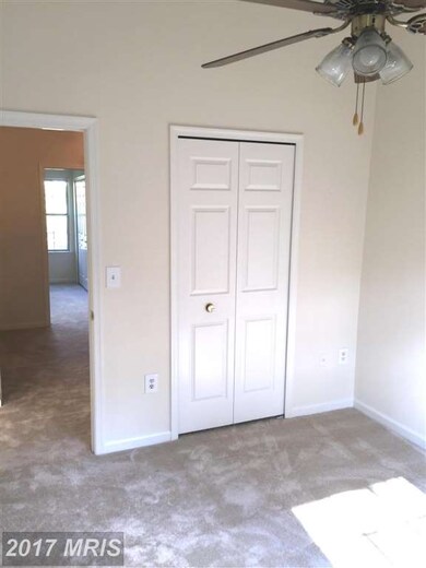 247 Finchingfield Ct, Sterling, VA 20165 - photo 5