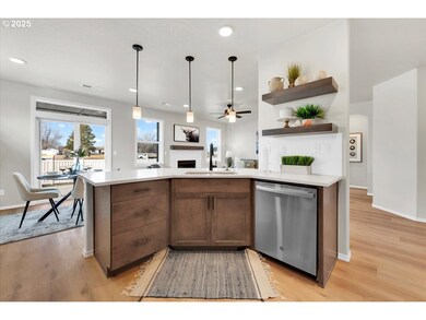 5161 Cedar View Dr, Springfield, OR 97478 - photo 5