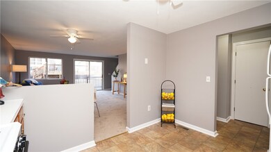 479 Providence St unit B1, Warwick, RI 02886 - photo 7