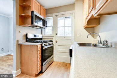 5809 Mount Vernon Dr, Alexandria, VA 22303 - photo 5