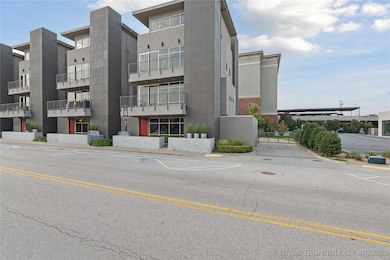 629 E 3rd St, Tulsa, OK 74120 - photo 2