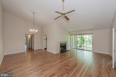 8 Rainflower Path unit 302, Sparks Glencoe, MD 21152 - photo 6