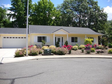 103 Brolin Ct, Rogue River, OR 97537 - photo 2