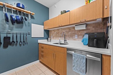 193 St Paul unit 402, Burlington, VT 05401 - photo 7